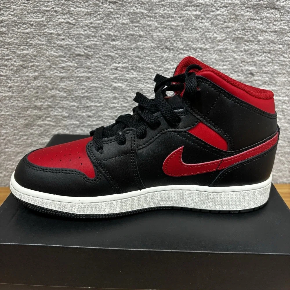 Nike Air Jordan 1 Mid Black Summit White Varsity Red Sz 5Y  (GS) DQ8423-067
